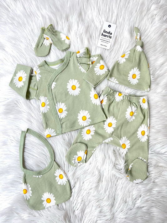 Daisy Pattern Light Green 5-Piece Newborn Baby Girl Hospital Coming Home Set